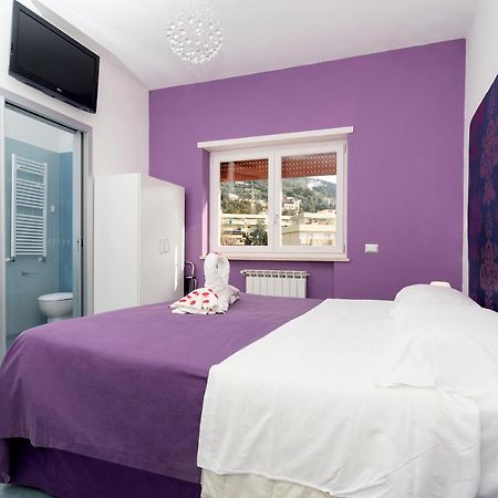 Guest House Emily Suites Sorrento Exterior foto