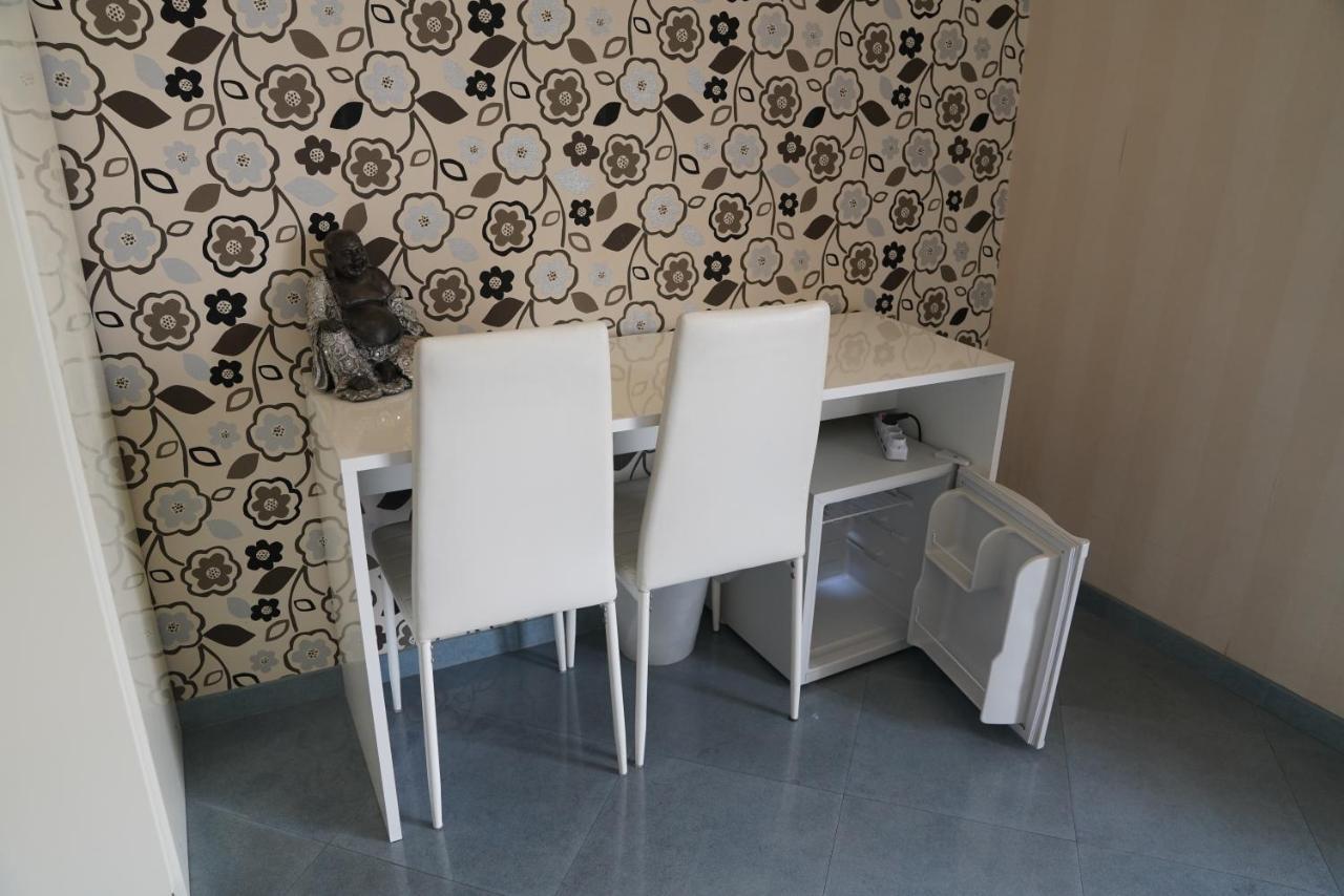 Guest House Emily Suites Sorrento Exterior foto