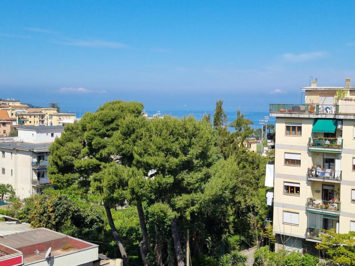 Guest House Emily Suites Sorrento Exterior foto