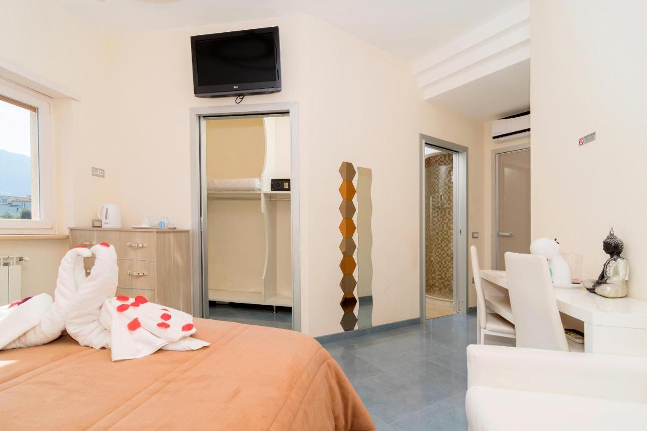 Guest House Emily Suites Sorrento Exterior foto