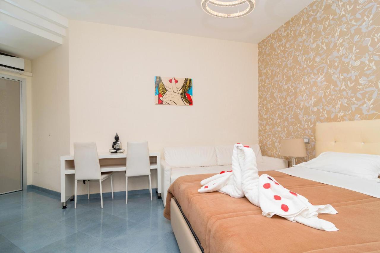 Guest House Emily Suites Sorrento Exterior foto