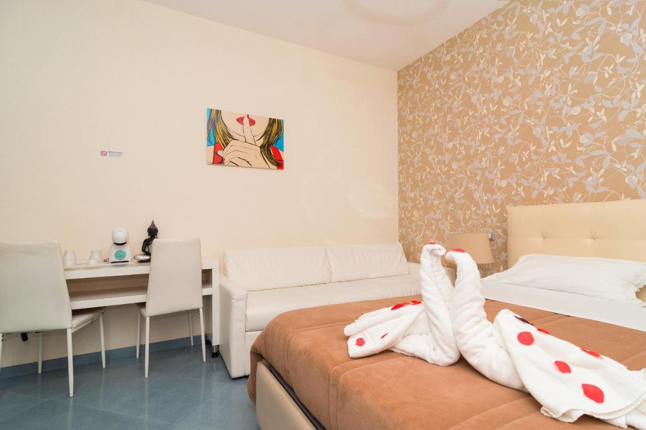 Guest House Emily Suites Sorrento Exterior foto