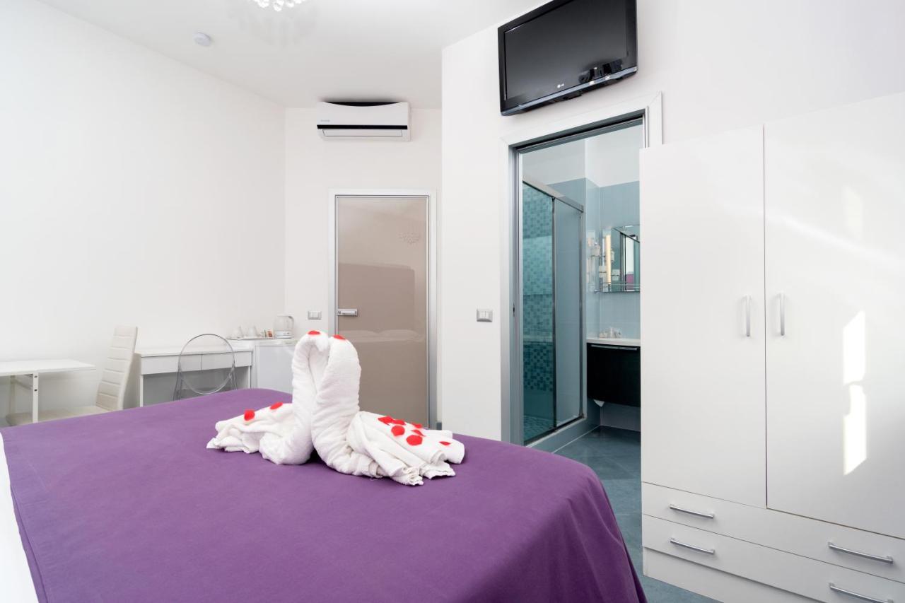 Guest House Emily Suites Sorrento Exterior foto