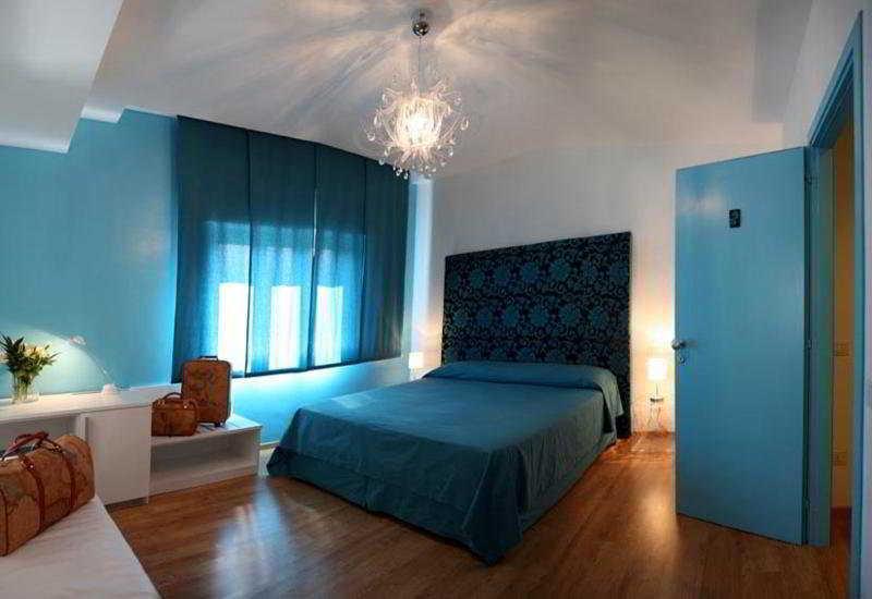 Guest House Emily Suites Sorrento Exterior foto